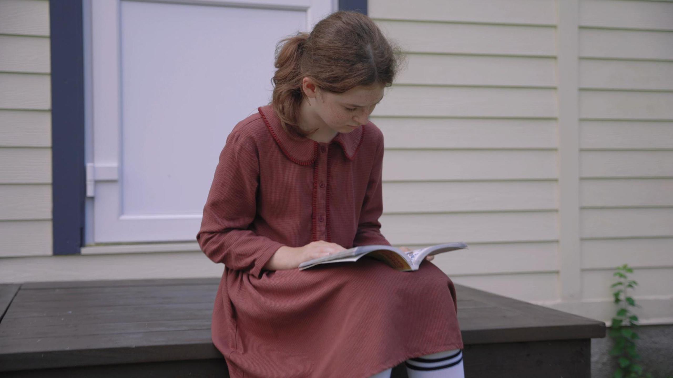 thumbnail video image 2 of SOLOCOTE Girls Plaid Cotton Long Sleeve Peter Pan Classic Vintage School Dress, 2 of 6