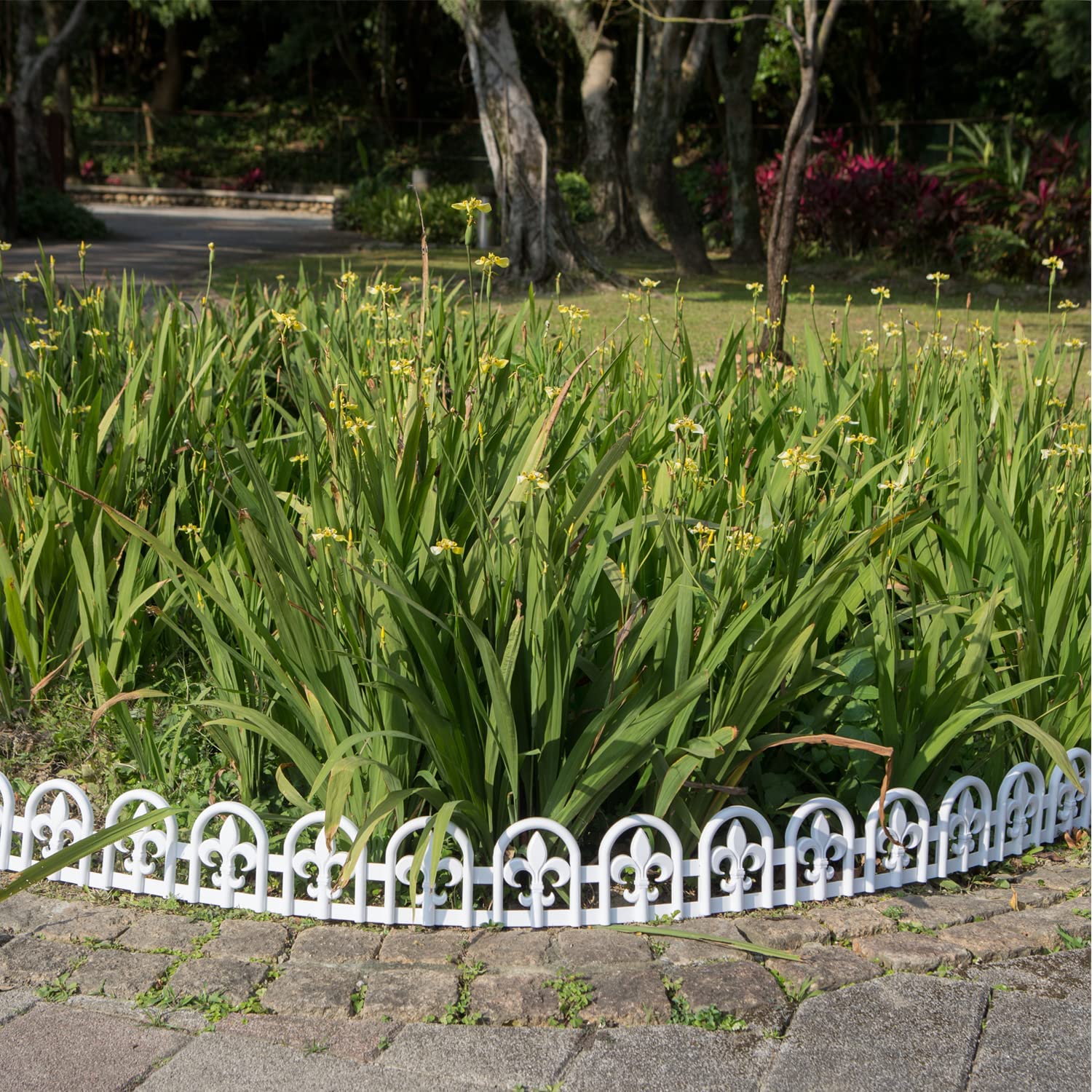 thumbnail video image 2 of Black Plastic Garden Border Edging No-Dig, Arched Design with Spade – 27pcs Decorative Landscape Fence Kit, 35ft Lawn Edge Barrier, 2 of 9