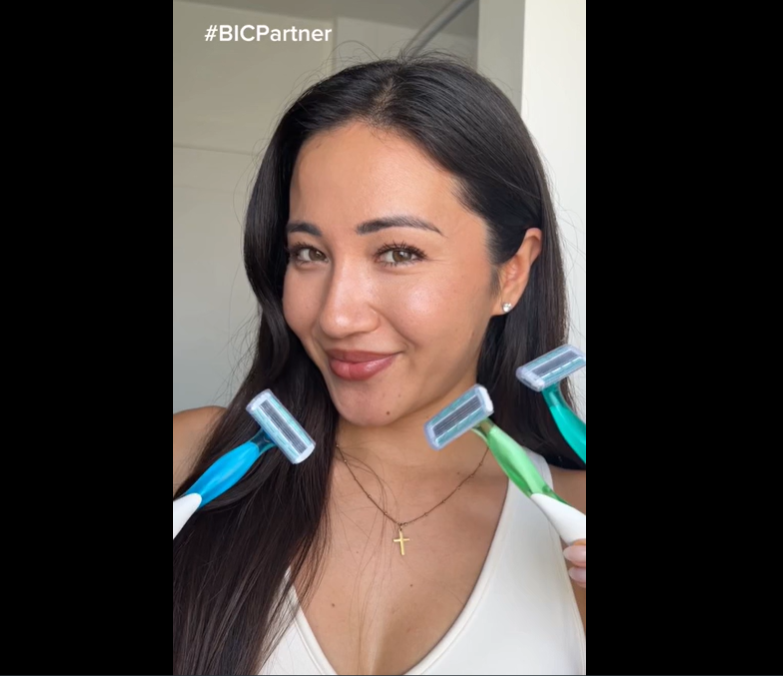 thumbnail video image 2 of BIC Soleil 4 Women's 4-Blade Disposable Razors, 3 Count, 2 of 8