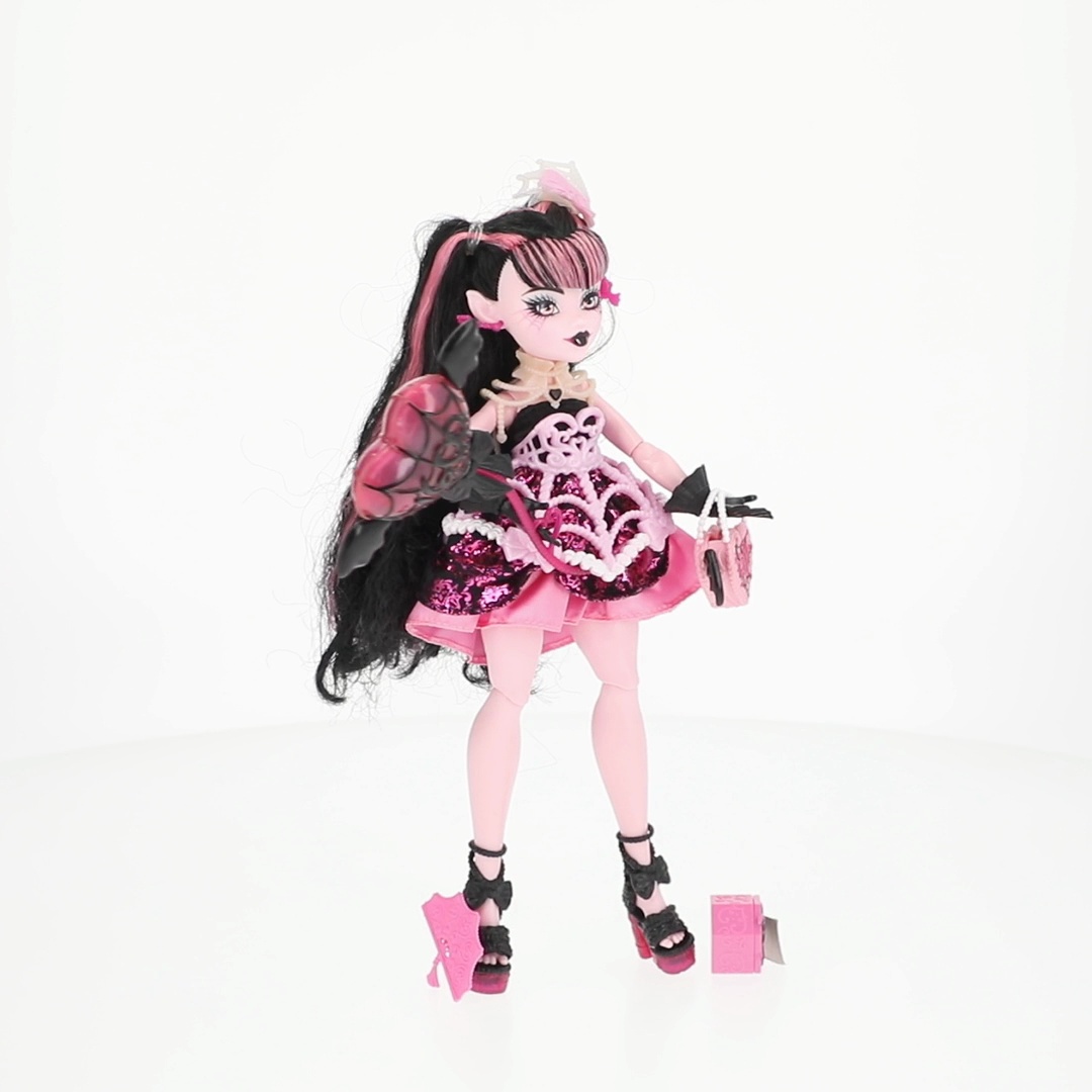monster high birthday dress Monster High Sweet 1600 Clawdeen Wolf Doll Birthday Gift Draculaura Dr   The Serendipity Doll Boutique