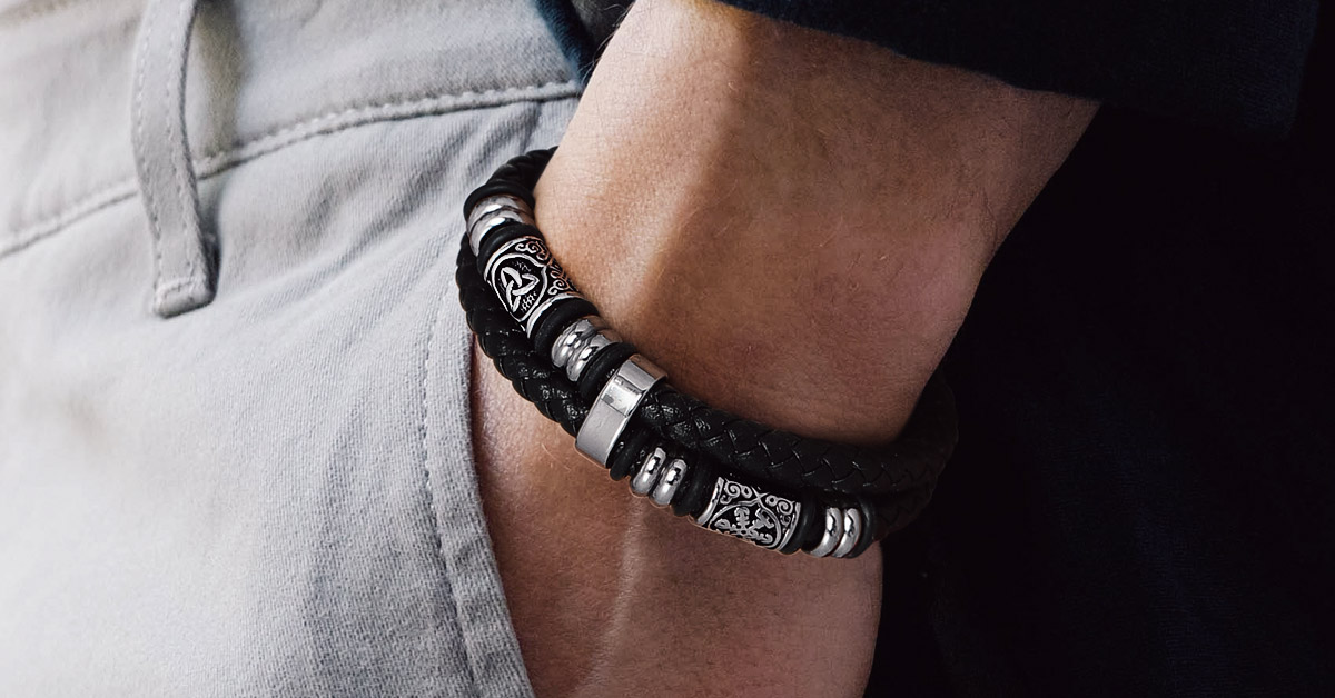 thumbnail video image 2 of Bandmax Viking Bracelet for Men Black Leather Bracelet with Celtic Knot Bead Nordic Wristband Bangle Bracelet Jewelry Gift for Father's Day, 2 of 9