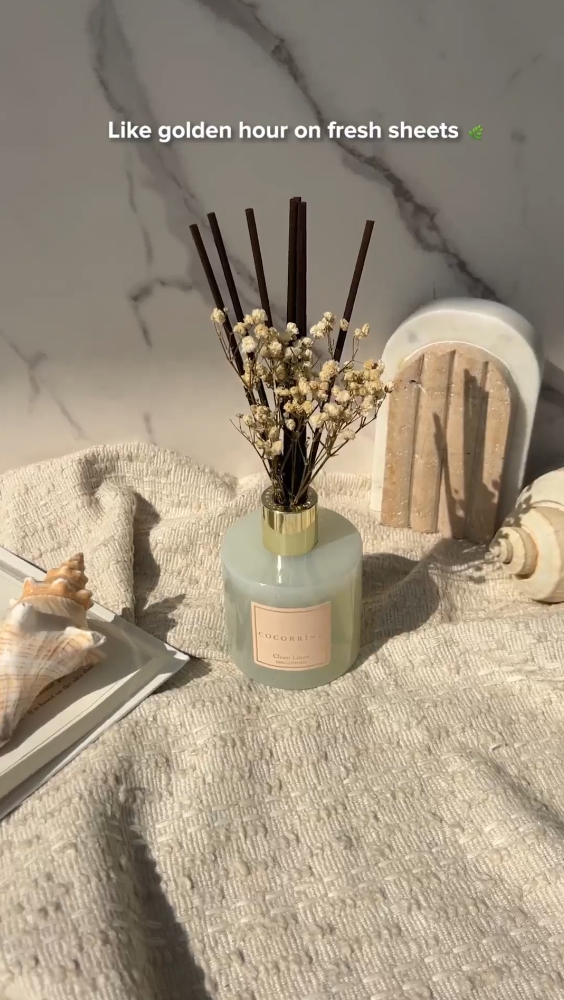 thumbnail video image 2 of COCORRÍNA Clean Linen Reed Diffuser Set, 6.7 fl oz Glass Bottle with Dried Flower, Long Lasting Fragrance for Home Bedroom Bathroom Office Decor, Gift, 2 of 8