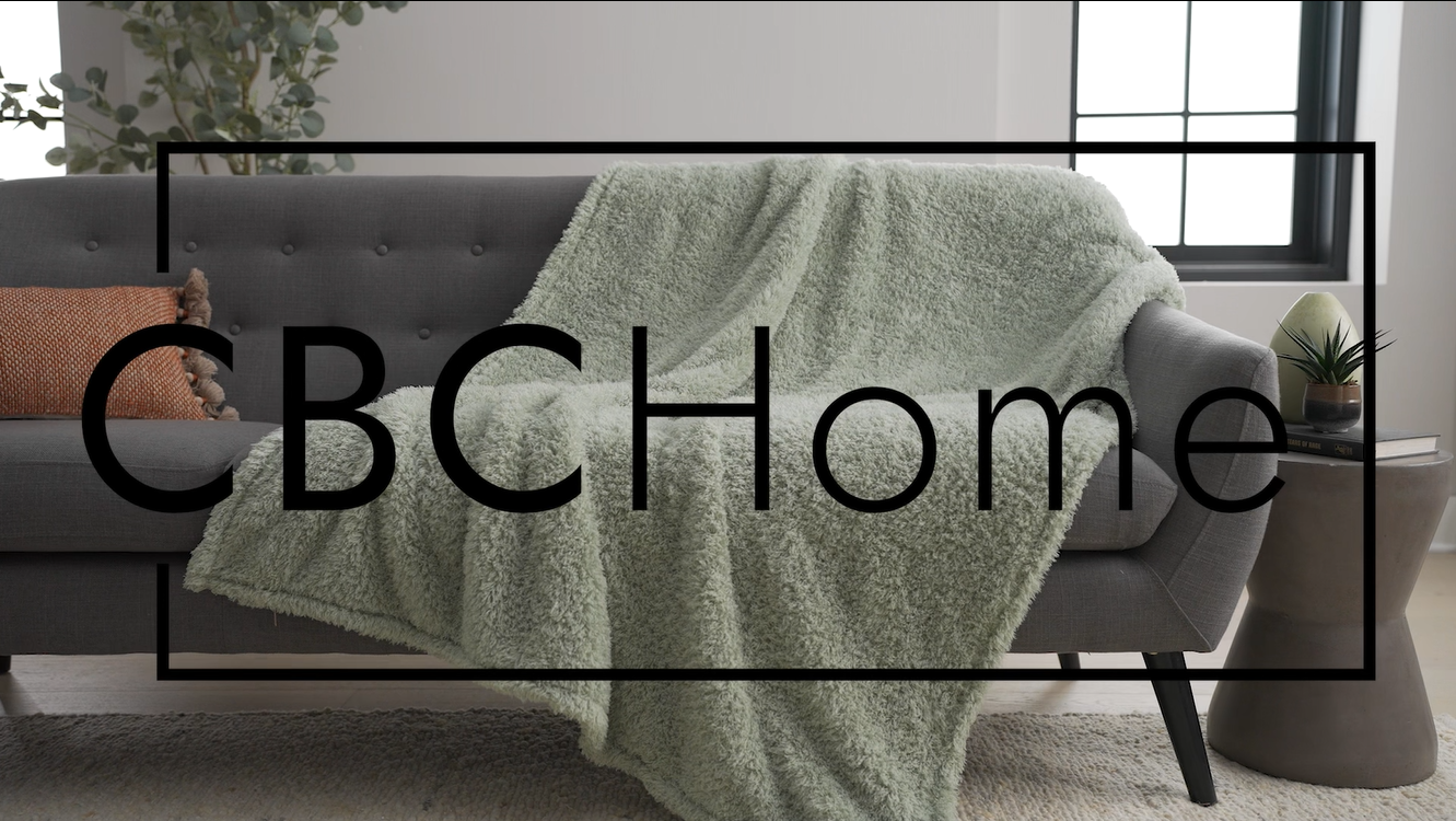 thumbnail video image 2 of CBCHome Cozy Chenille Sherpa Twin Extra Long College Dorm Bed Blanket - Soft, Fluffy, Back to School Essentials for Girls Guys Teens (Light Brown, Twin/Twin XL 66"x90"), 2 of 8