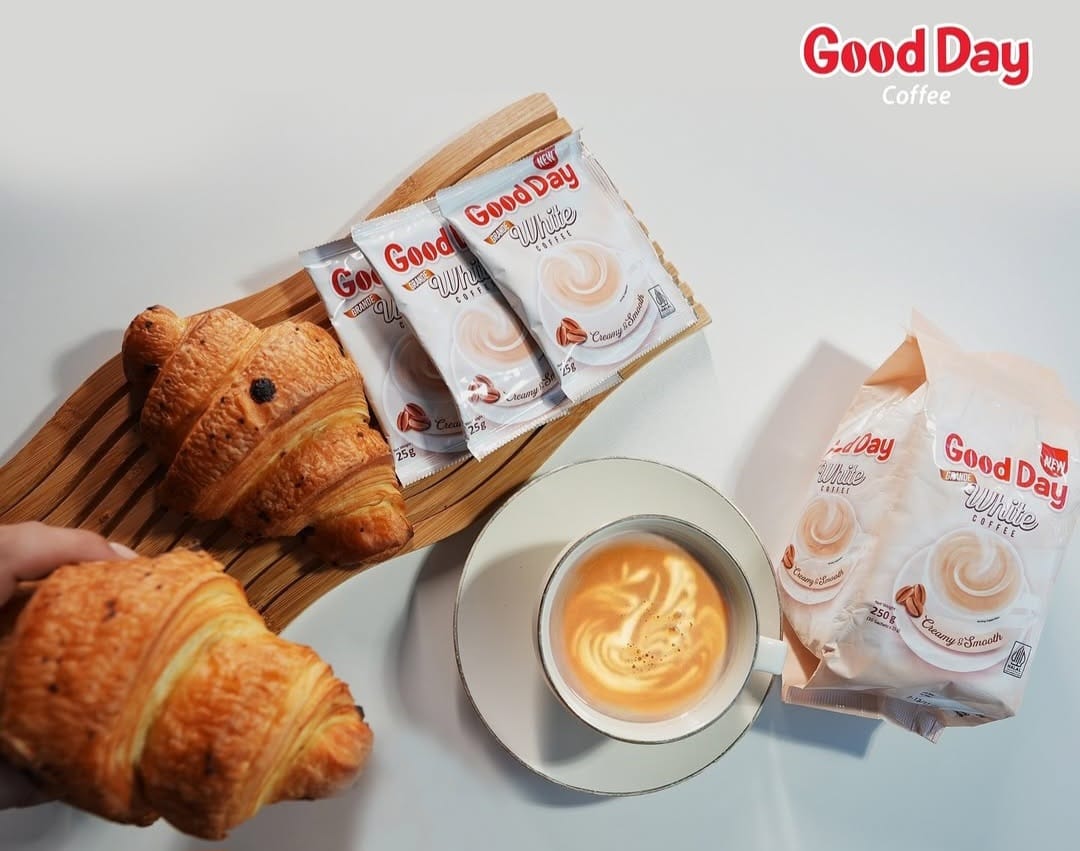 thumbnail video image 2 of Good Day White Coffee Creamy & Smooth 10 Sachets 250 g, 2 of 6
