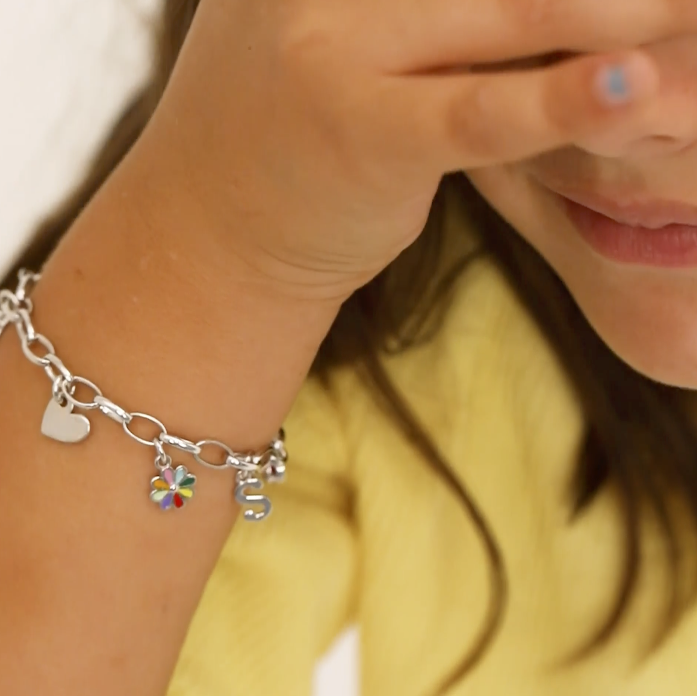thumbnail video image 2 of 925 Sterling Silver 6" Classic Link Charm Bracelet for Little Girls & Preteen, 2 of 4