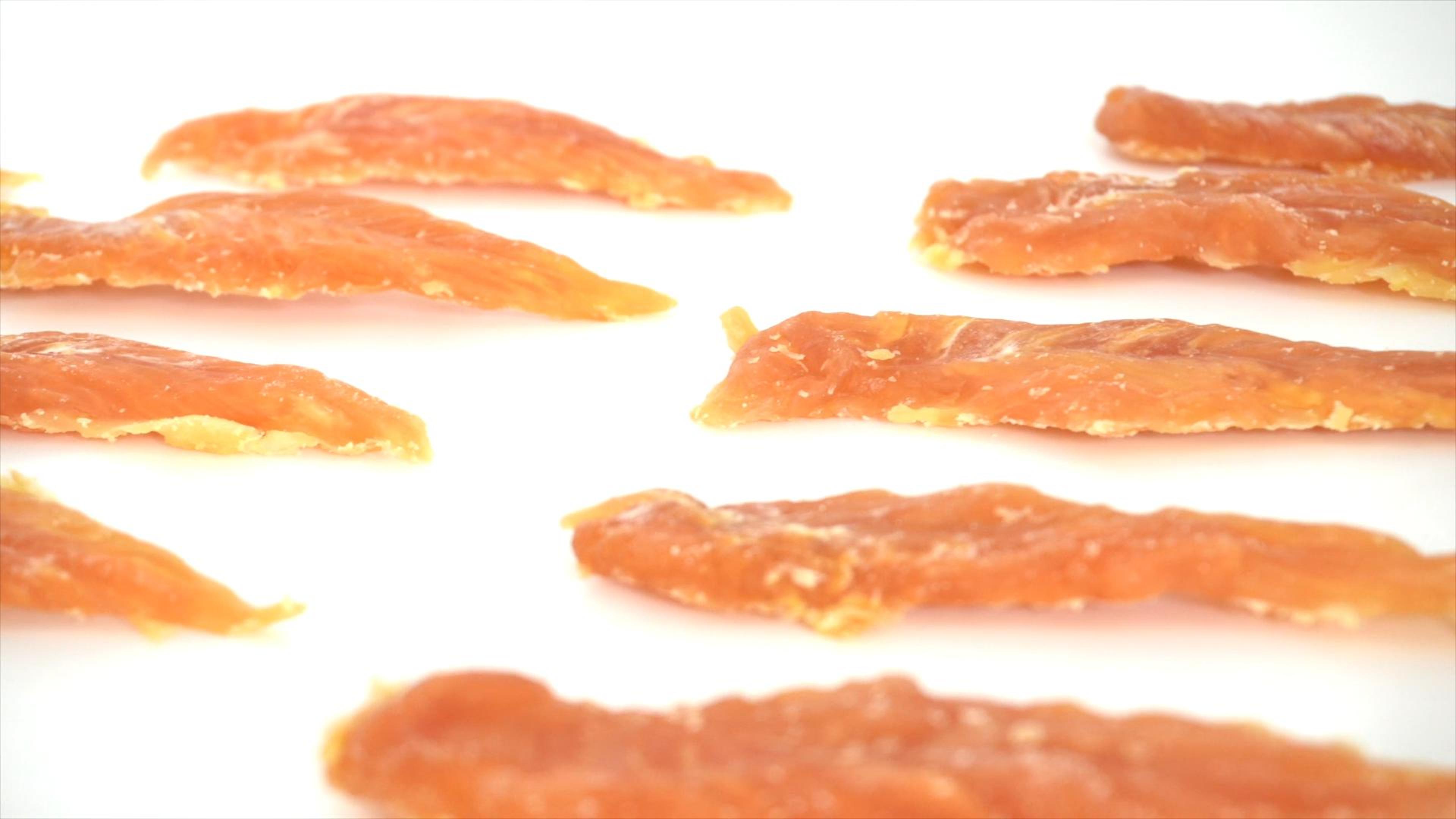 thumbnail video image 2 of MON2SUN Chicken Jerky Slice Dog Treats, 14 oz, 2 of 9