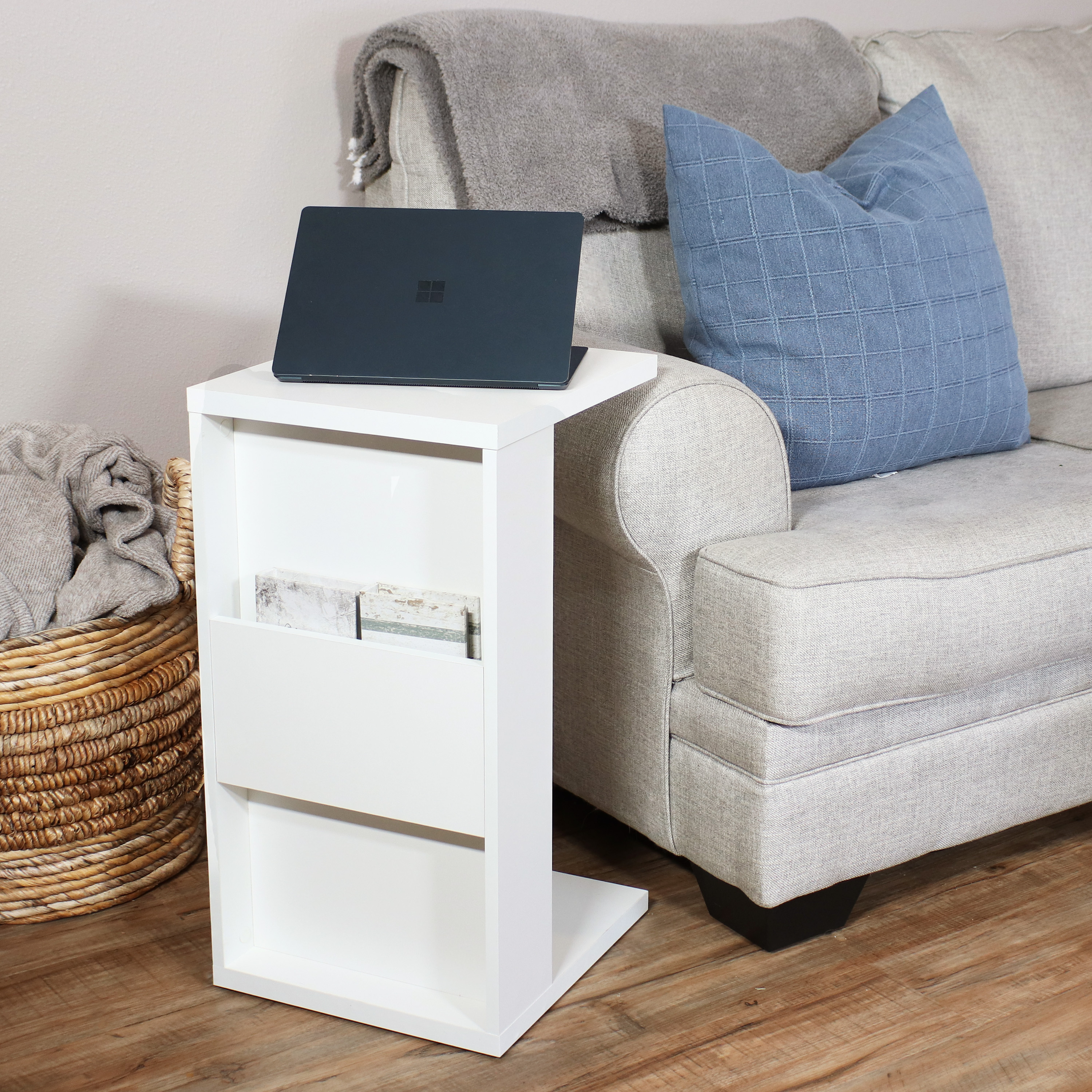 thumbnail video image 2 of Sunnydaze Indoor Modern MDP C-Shaped End Table with Storage, Black, 2 of 11