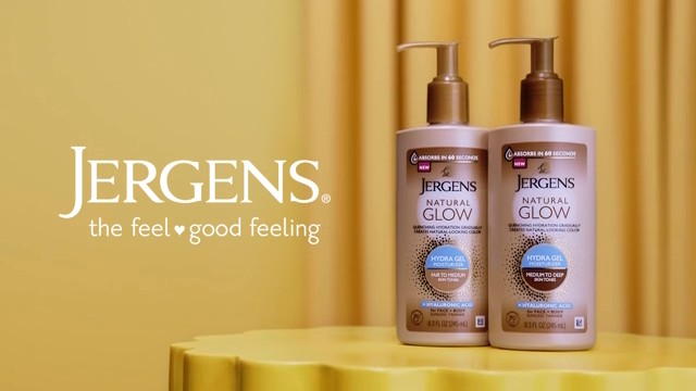 thumbnail video image 3 of Jergens Natural Glow Hydra Gel Moisturizer, Gradual Tanning Lotion, Medium to Deep, 8.3 fl oz, 3 of 16