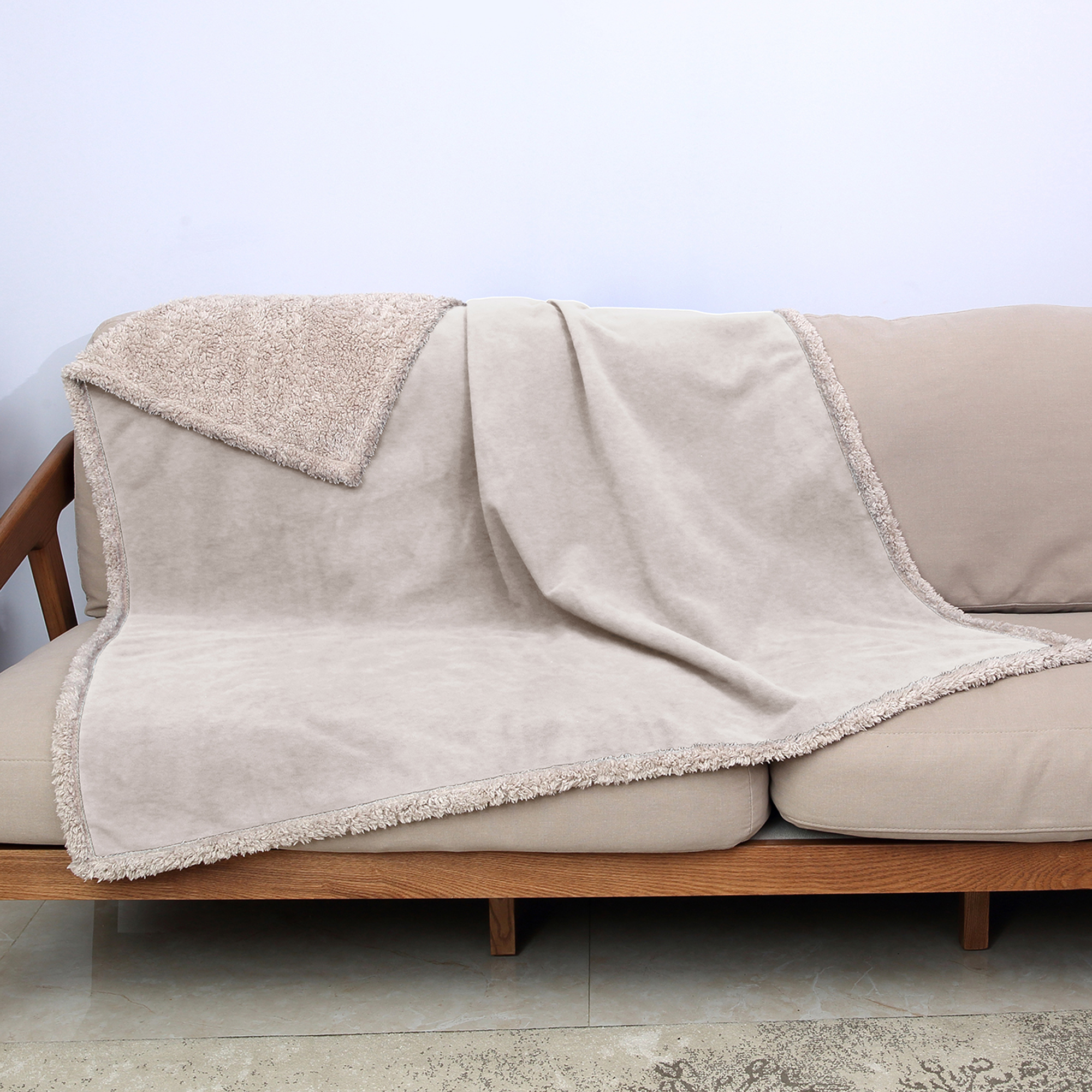 thumbnail video image 2 of Catalonia Waterproof Blanket, Reversible Furniture Protector Cover Blanket, Super Cozy Fleece Sherpa Throw for Outdoor, Camel/Taupe, 80”x60”, 2 of 8