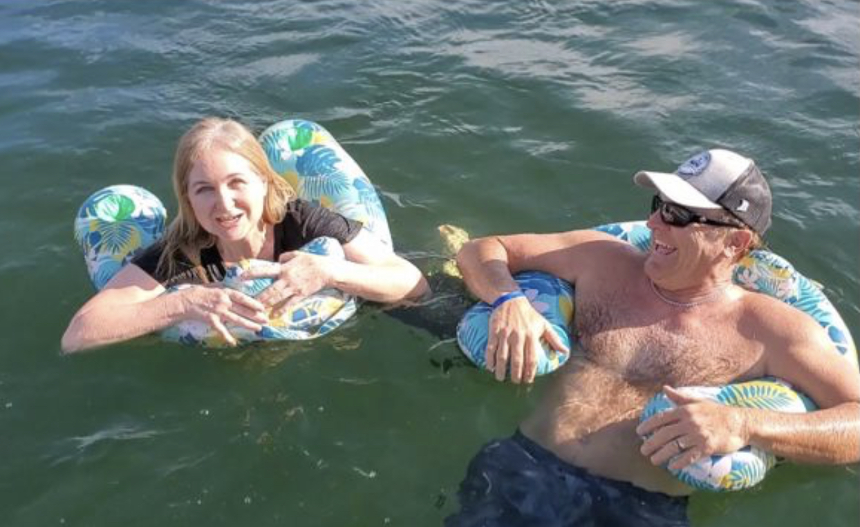 thumbnail video image 2 of Float'n Thang Zero Gravity Floating Pillow, 2 of 4