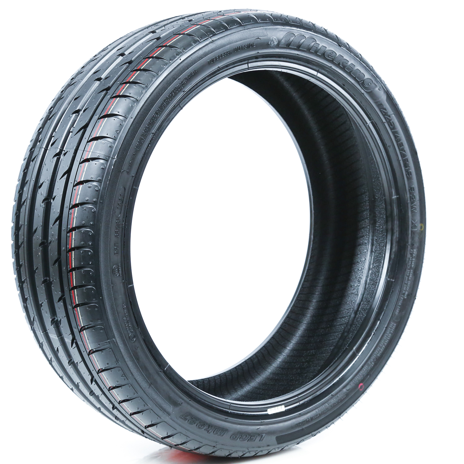 225/40R18 92Y Laufenn LK03 - Magness Tyres Services