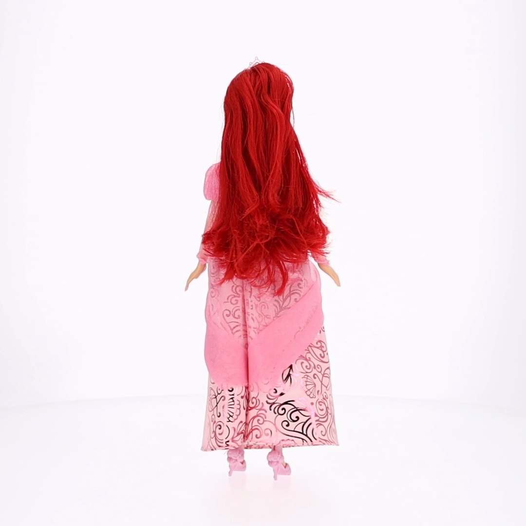 disney princess with red hair and pink dress One thing about the Disney girls: their hair is always luscious  _croody