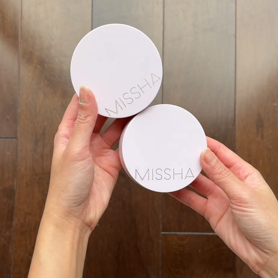 thumbnail video image 2 of MISSHA Magic Cushion Coverlasting Foundation No.21 Light Beige for Bright Skin - Flawless Coverage, Dewy Finish, Easy Application for All Skin Types, 2 of 8