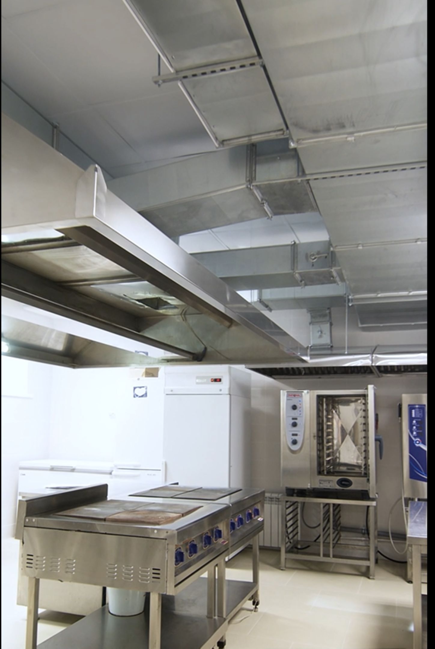 thumbnail video image 2 of True Induction TI-3B Built-In 24" 3-Burner Induction Glass-Ceramic Cooktop, UL858 Certified, 3300W, 2 of 13