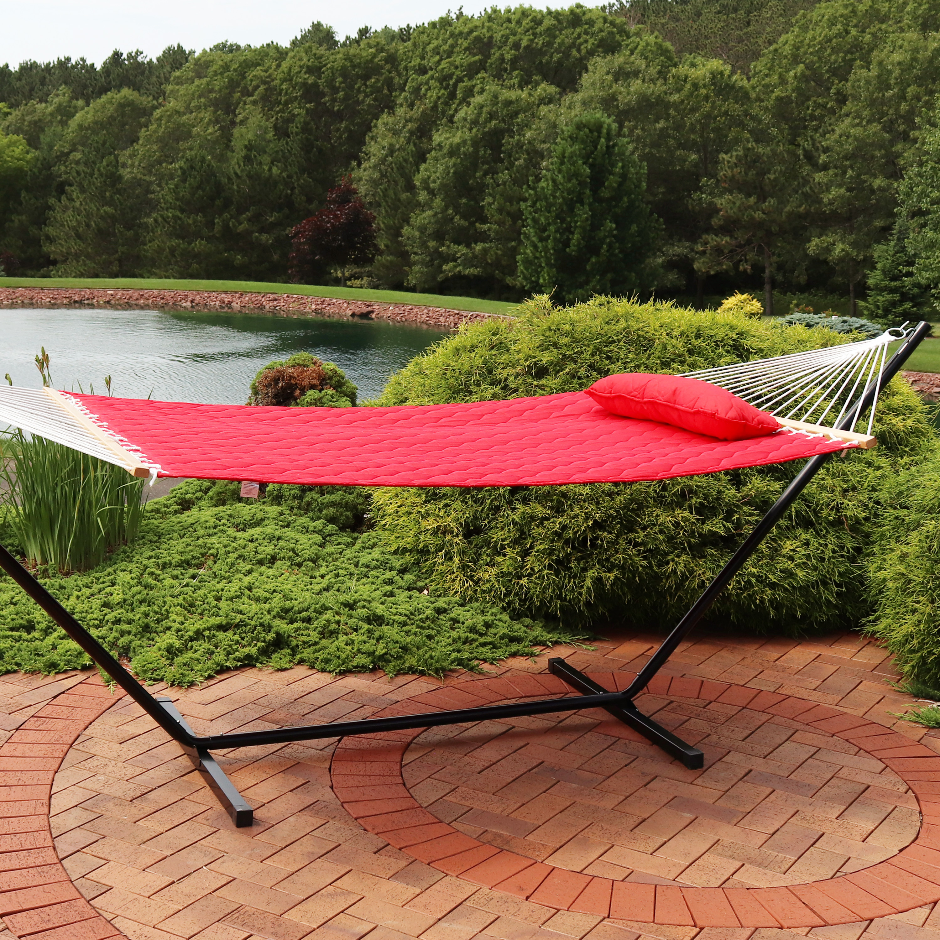 thumbnail video image 2 of Sunnydaze 2-Person Quilted Polyester Spreader Bar Hammock with Pillow, 440 lb Capacity - Red, 2 of 8