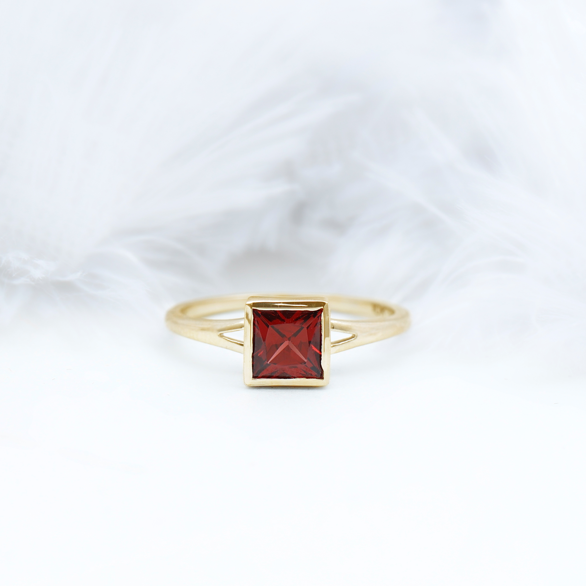 thumbnail video image 2 of Rosec Jewels Princess Cut Garnet Promise Ring, Split Shank Ring for Women (AAA Grade), 10K Yellow Gold, US 3.50, 2 of 9