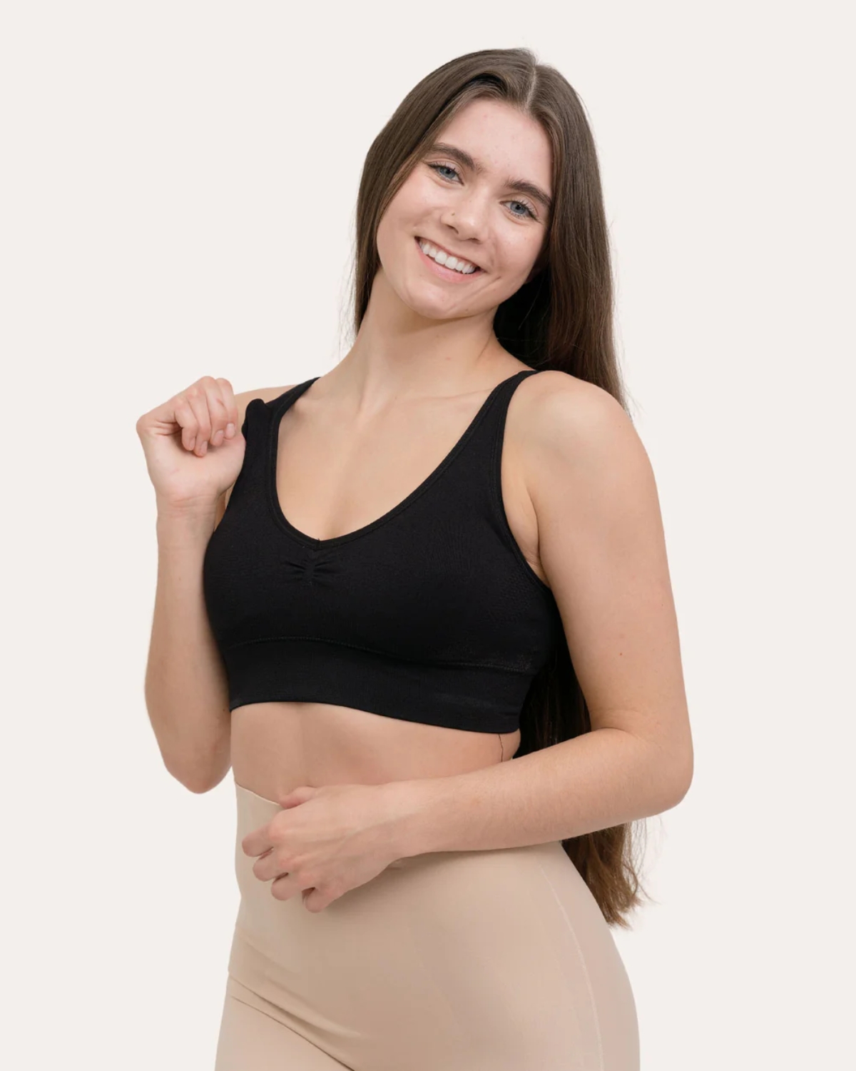 thumbnail video image 2 of Coobie Women's Seamless Fusion Yoga Bra Wireless Light Support Sports Bra 9079,Black,One Size, 2 of 9