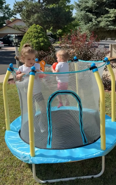 thumbnail video image 2 of 55'' Toddler Trampoline for Kids, SEGMART Kids Trampoline with Enclosure Net and Balls, Indoor Outdoor Mini Small Trampoline Birthday Gifts for Boys and Girls Age 3 Months and up, 2 of 10