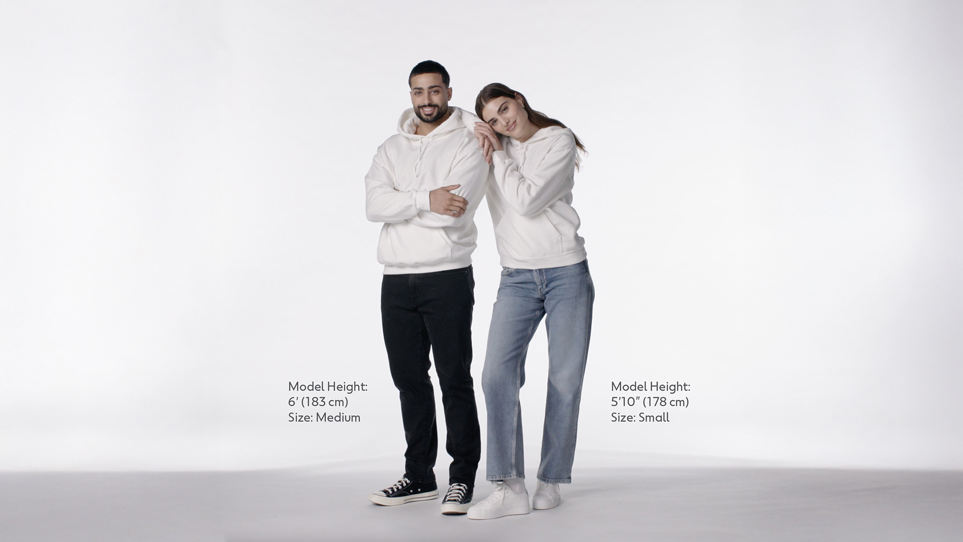 thumbnail video image 2 of Gildan Adult Heavy Blend Fleece Hooded Sweatshirt, Size Small to 3XL, 2 of 6