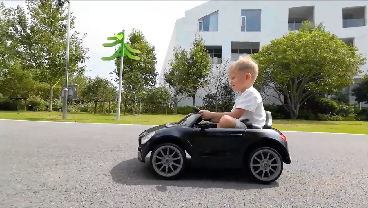 thumbnail video image 2 of JIMUPARK 12V Licensed Mercedes-Benz CLS 350 Kids Ride On w/Remote Control,Music, Bluetooth, LED Lights, Slow Start, Spring Suspension, Electric Cars Toys for Toddlers Boys Girls Aged 2+, White, 2 of 9