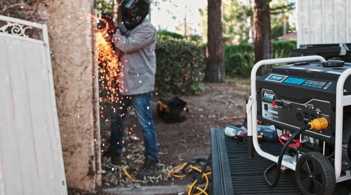 Pulsar 6580-Watt Portable Generator with Electric Start - Walmart.com
