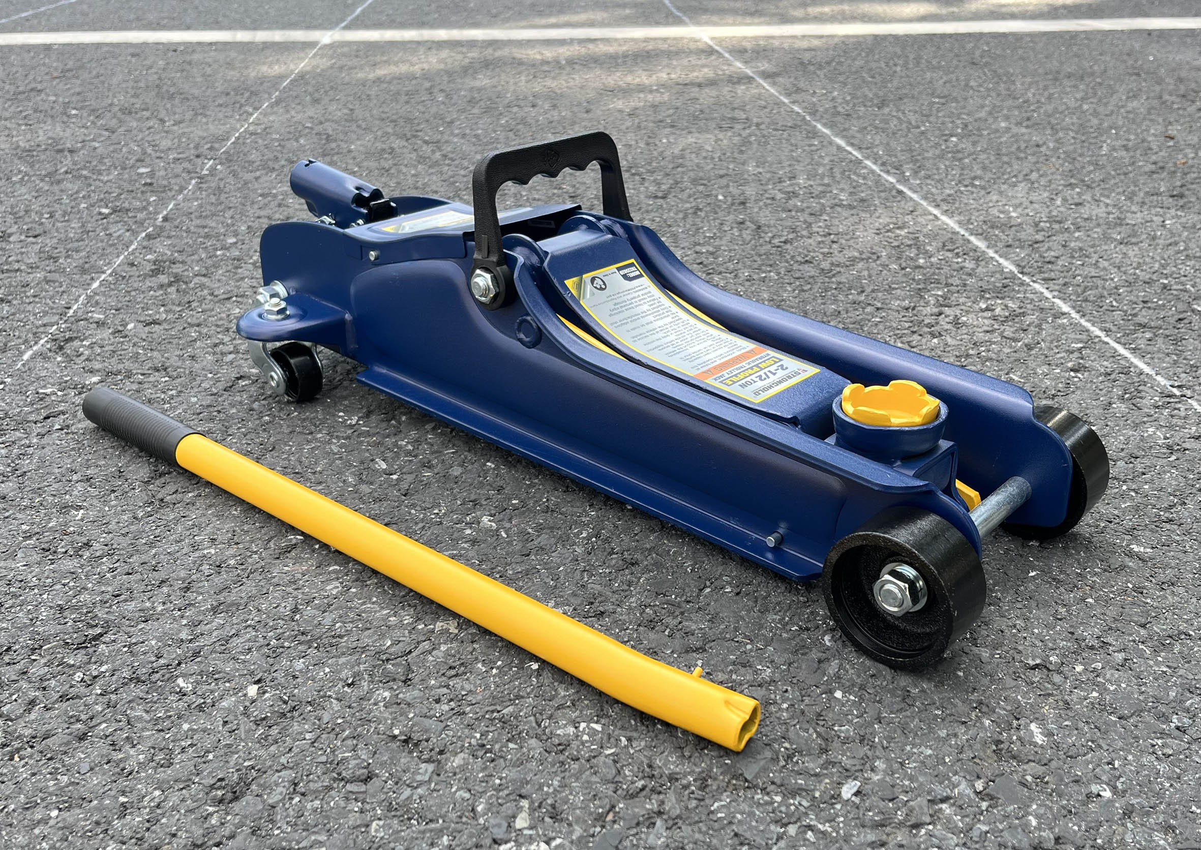 thumbnail video image 2 of STRONGHOLD 2.5 Ton(5000LBS) Hydraulic Low Profile Trolley Jack-TH22502D, 2 of 8