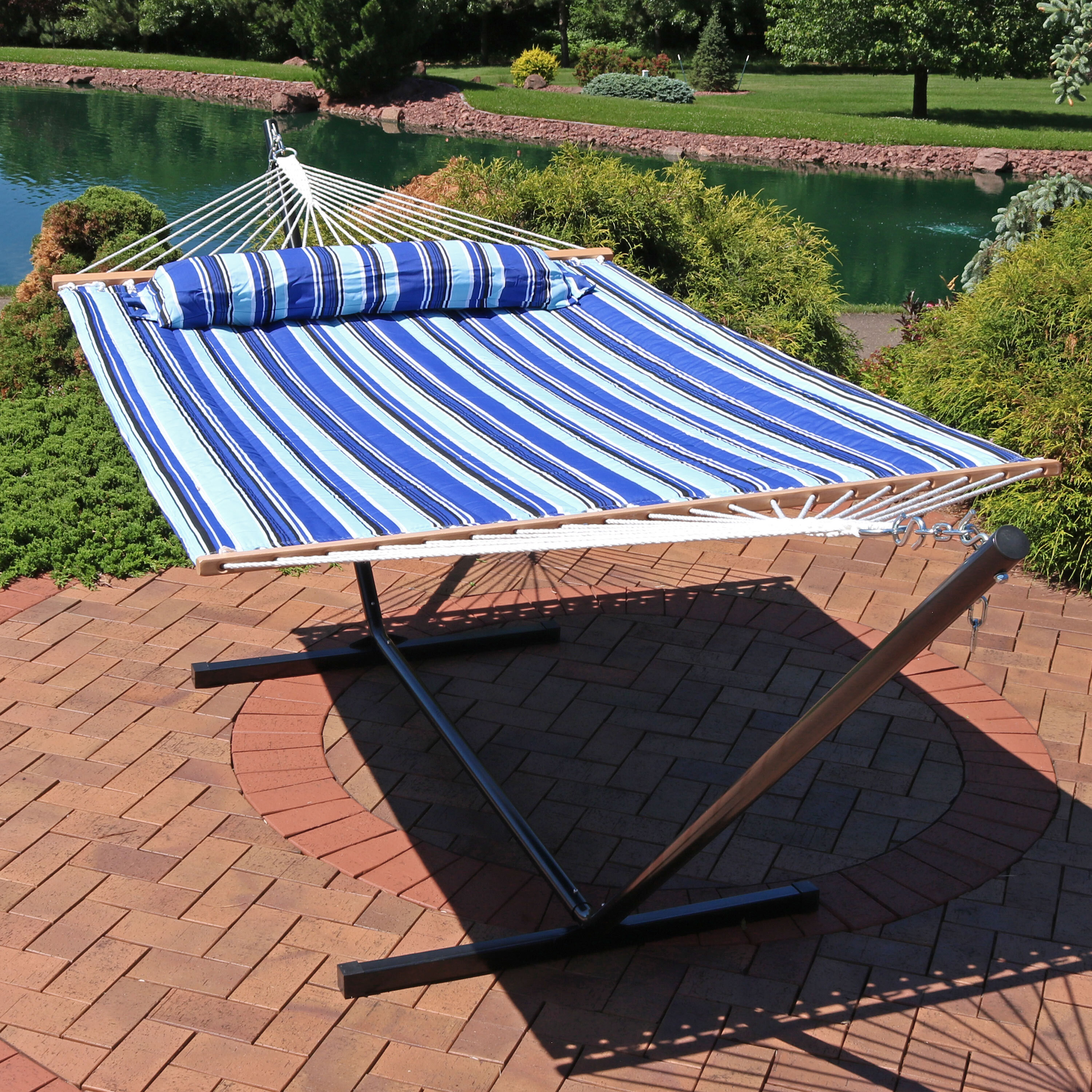 thumbnail video image 2 of Sunnydaze 2-Person Quilted Polyester Spreader Bar Hammock with Stand, 350 lb Capacity - Blue/Green, 2 of 9