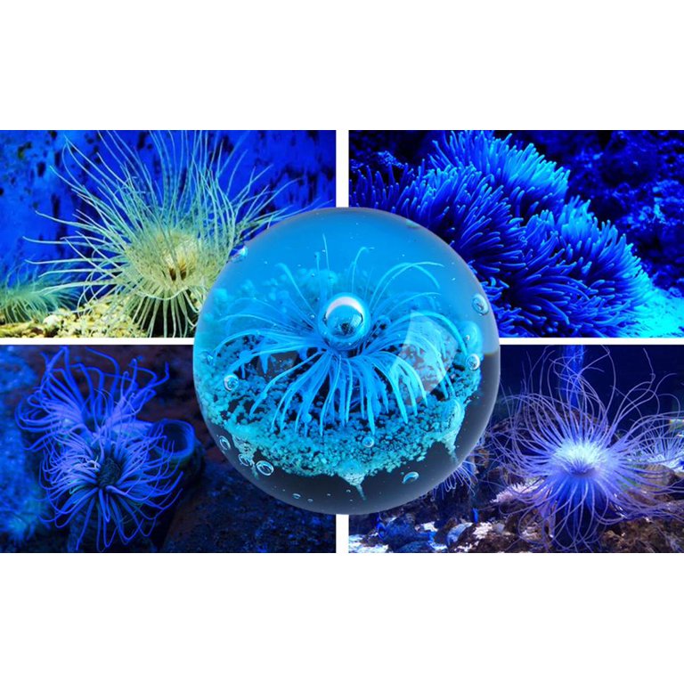 Handgeblazen glazen beeldjes bal oceaan golven, blauw