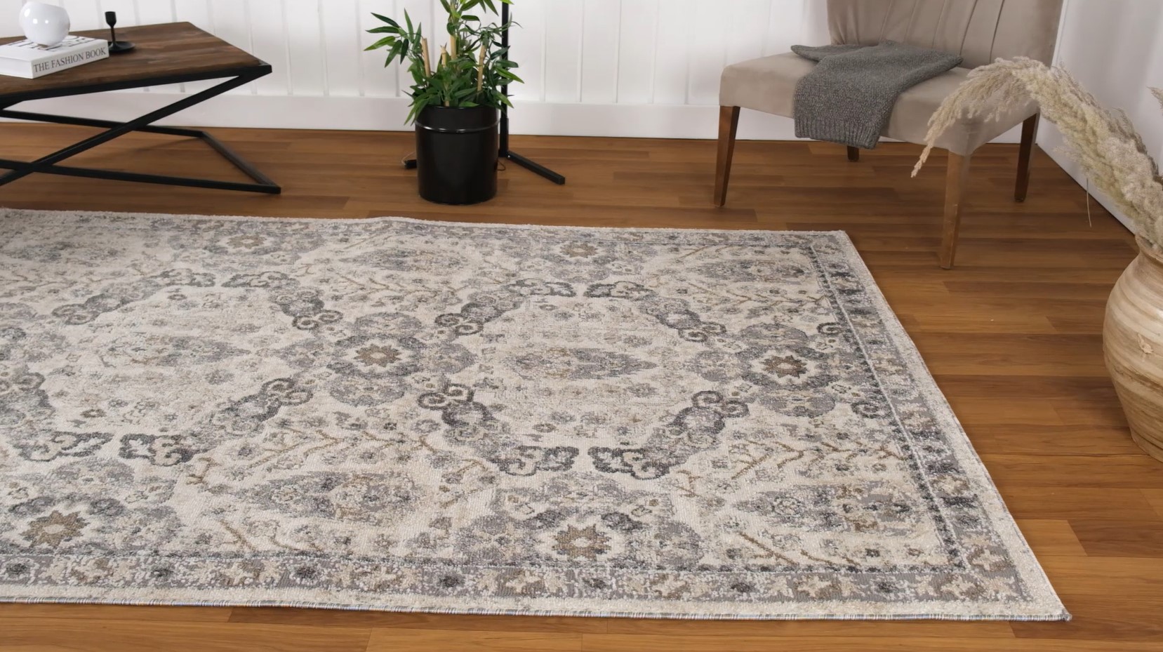 thumbnail video image 2 of Luxe Weavers Vintage Oriental Medallion Gray 5x7 Area rug, Indoor Carpet, 2 of 9